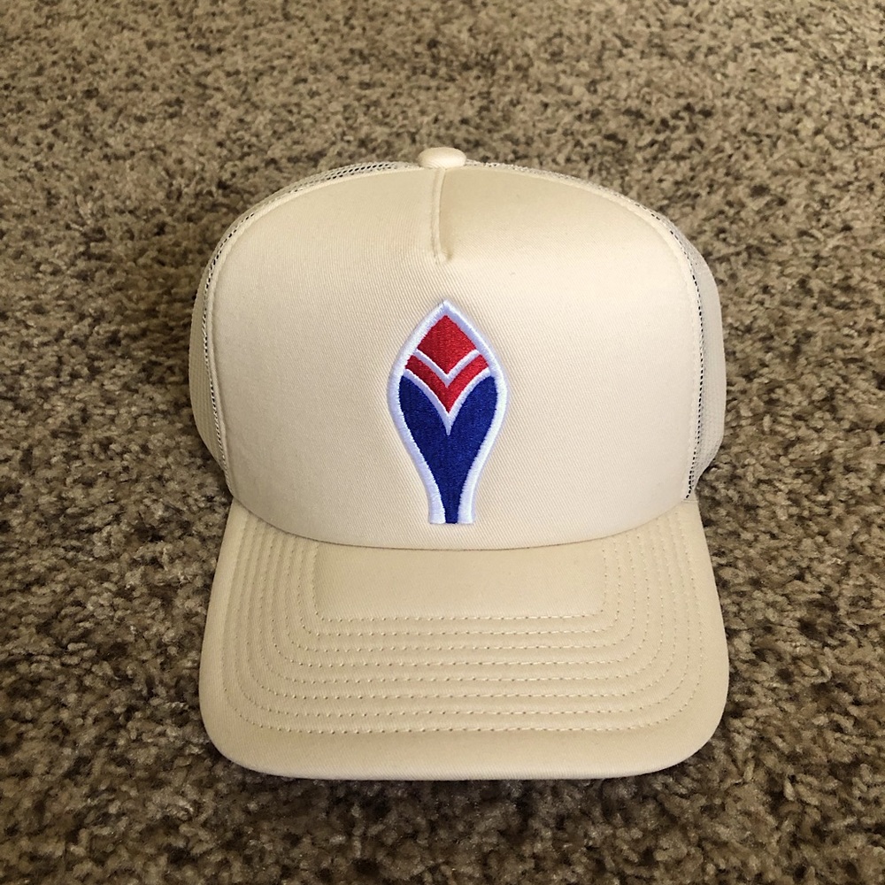Mitchell & Ness Evergreen Trucker Snapback Coop Atlanta Braves - Cream color